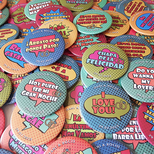 Chapas para boda cómic pack con frases divertidas