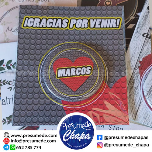 Marcasitios chapa 38mm lego con tarjeta de agradecimiento